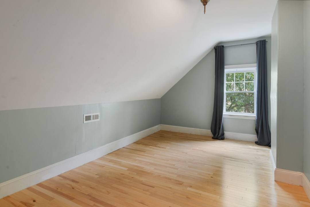  #443: Harvard Square (Cambridge) - Full Bedroom E  -  #443: Harvard Square (Cambridge)  - Gallery -  5