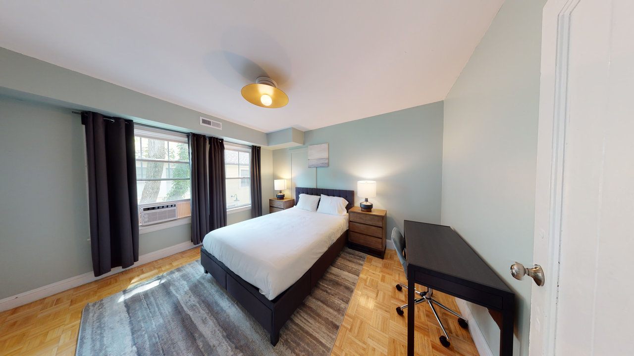  #443: Harvard Square (Cambridge) - Queen Bedroom C  -  #443: Harvard Square (Cambridge)  - Gallery -  1