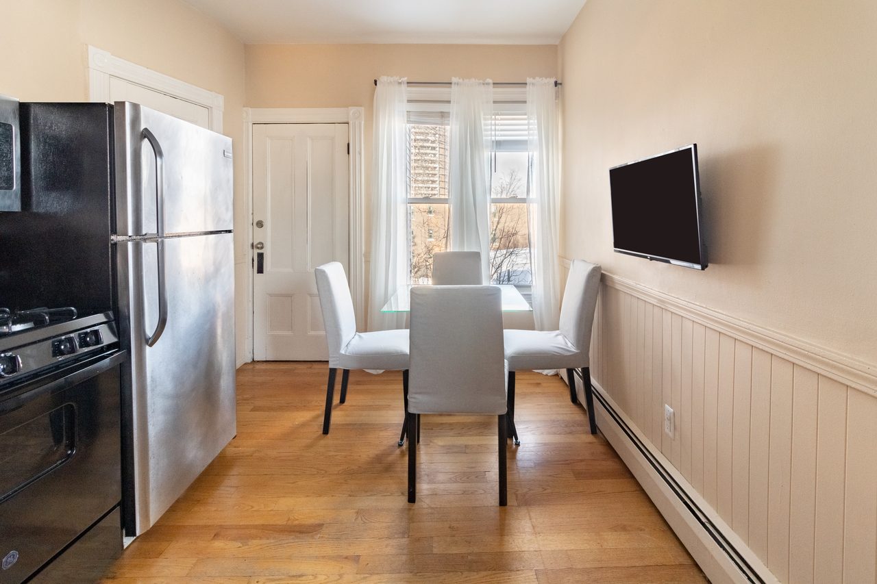  #927: Roxbury - Full Bedroom A  -  #927: Roxbury  - Gallery -  6