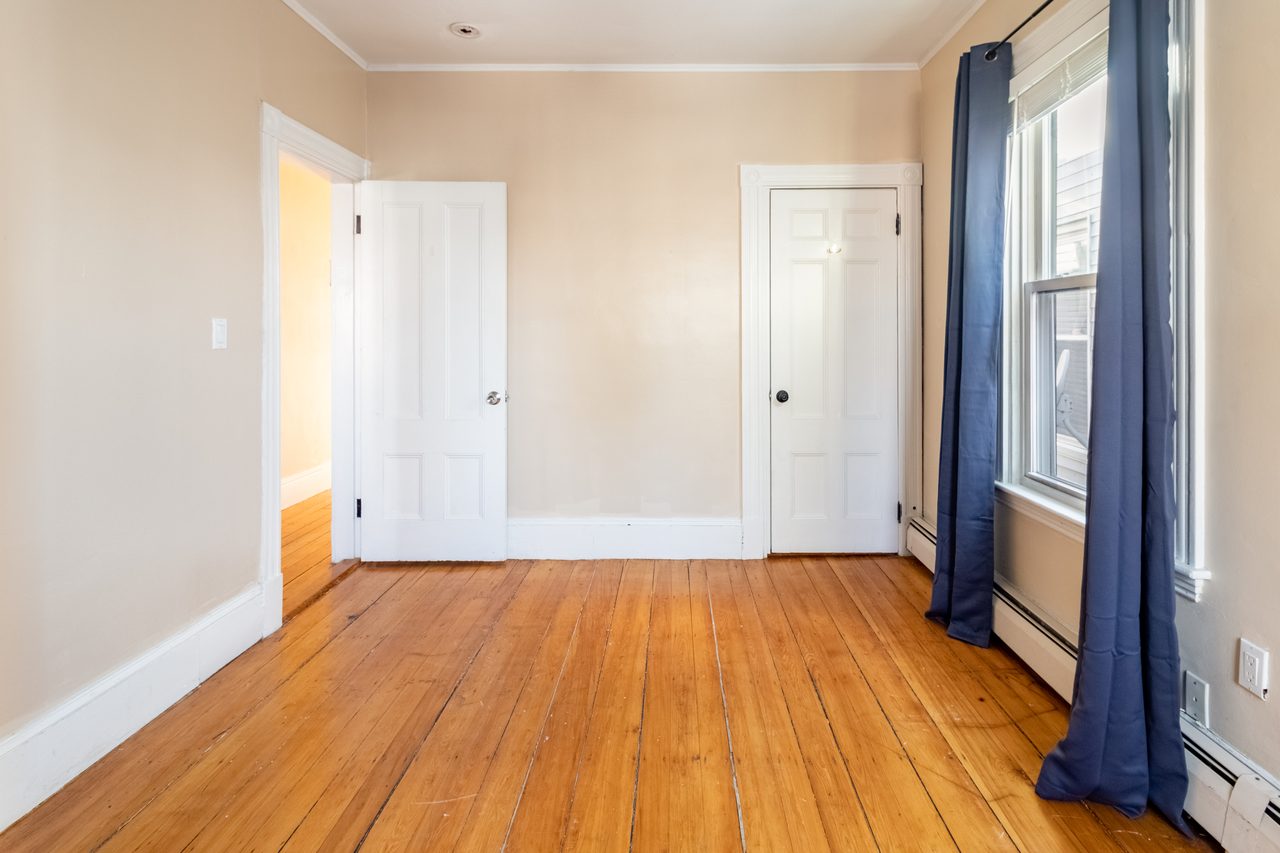  #927: Roxbury - Full Bedroom B  -  #927: Roxbury  - Gallery -  3