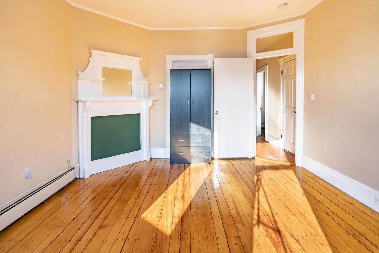  #927: Roxbury - Full Bedroom D  -  #927: Roxbury  - Gallery -  8
