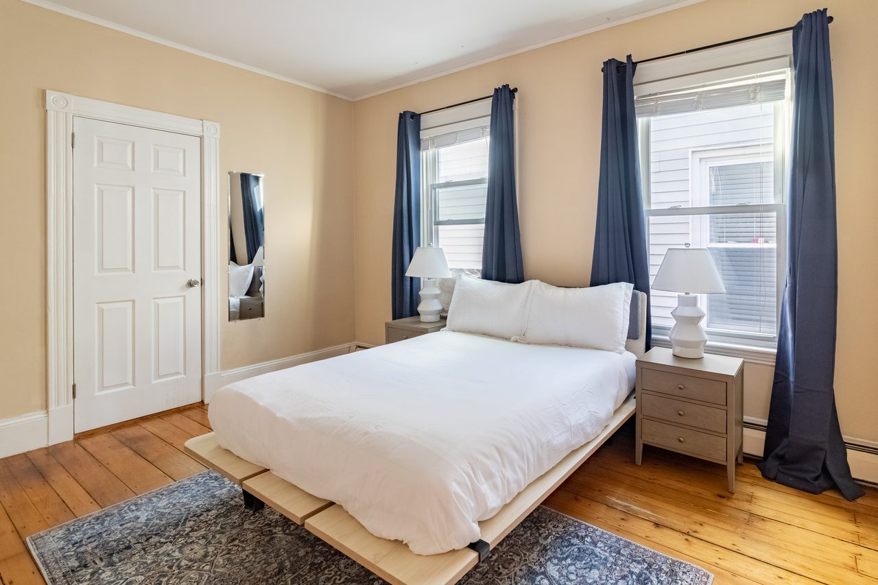  #927: Roxbury - Full Bedroom C  -  #927: Roxbury  - Gallery -  1
