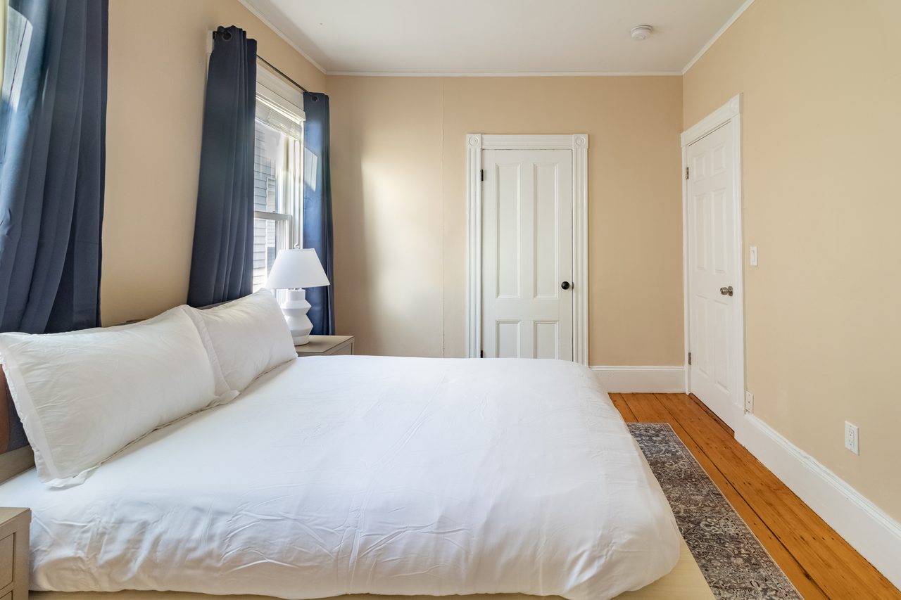  #927: Roxbury - Full Bedroom C  -  #927: Roxbury  - Gallery -  3