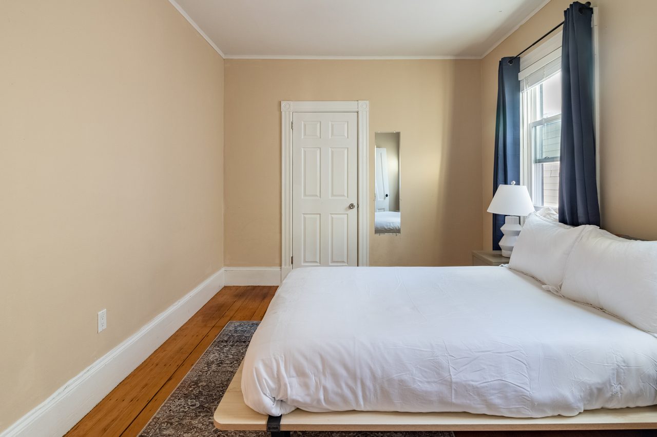  #927: Roxbury - Full Bedroom C  -  #927: Roxbury  - Gallery -  2