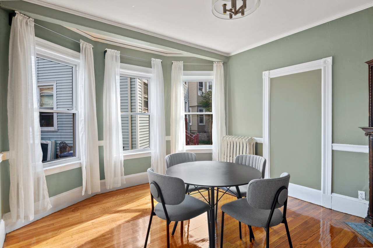 #539: Allston - Queen Bedroom A - 8