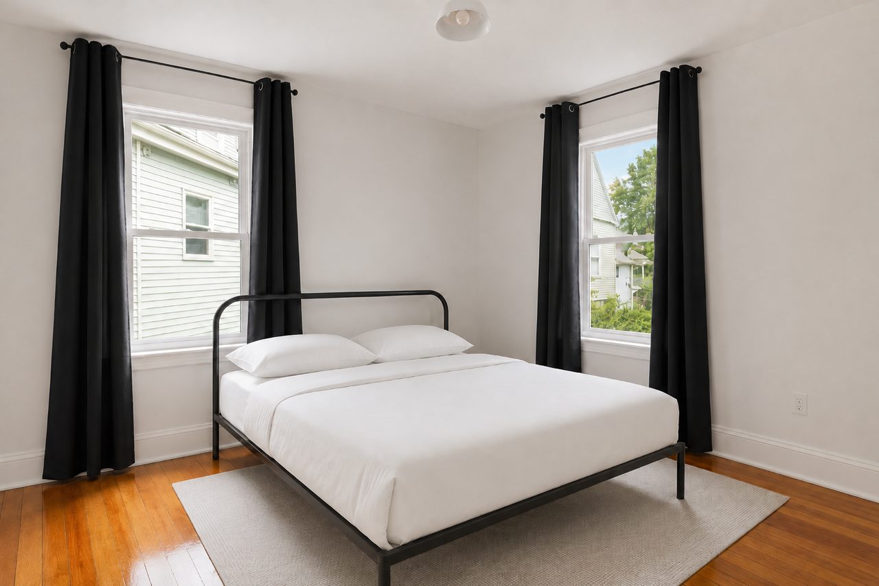 #539: Allston - Queen Bedroom A - 18