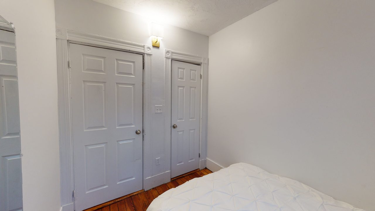 #539: Allston - Queen Bedroom D - #539: Allston - Gallery - 17