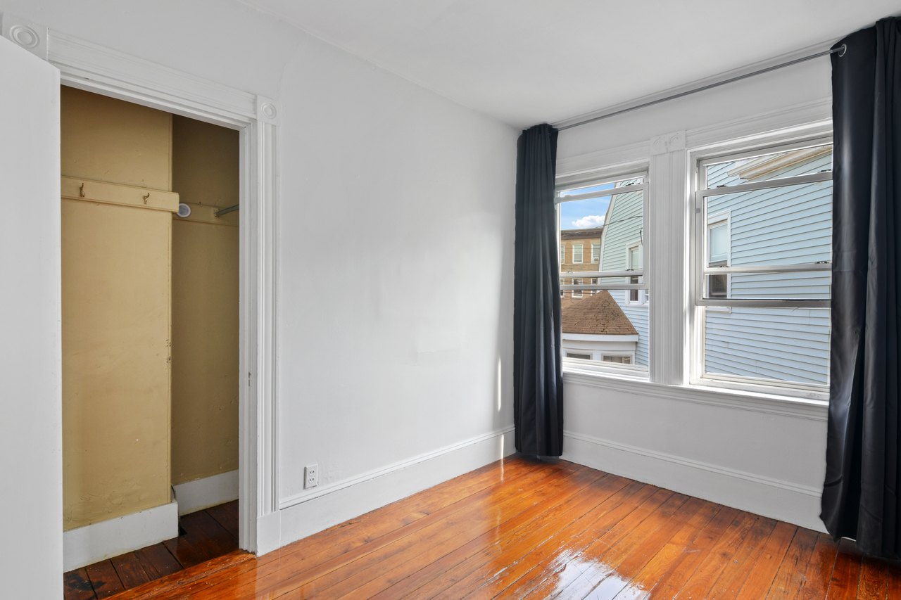 #539: Allston - Queen Bedroom B - #539: Allston - Gallery - 2