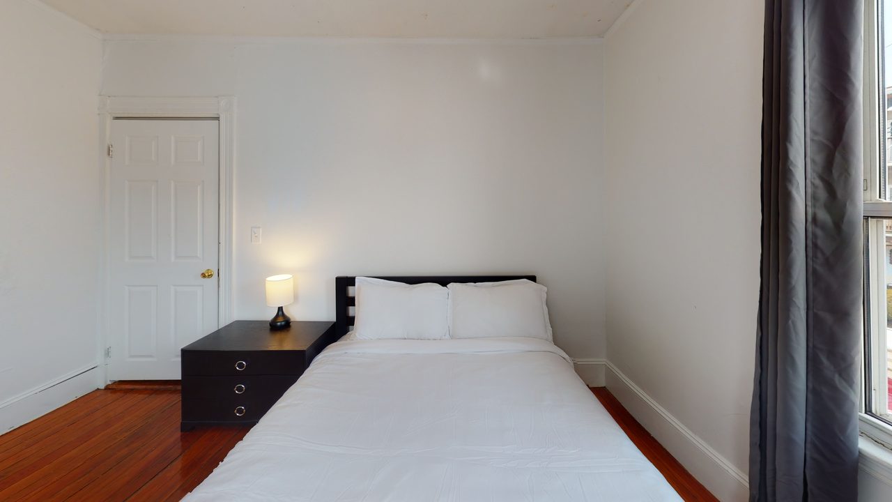 #539: Allston - Queen Bedroom C - #539: Allston - Gallery - 15