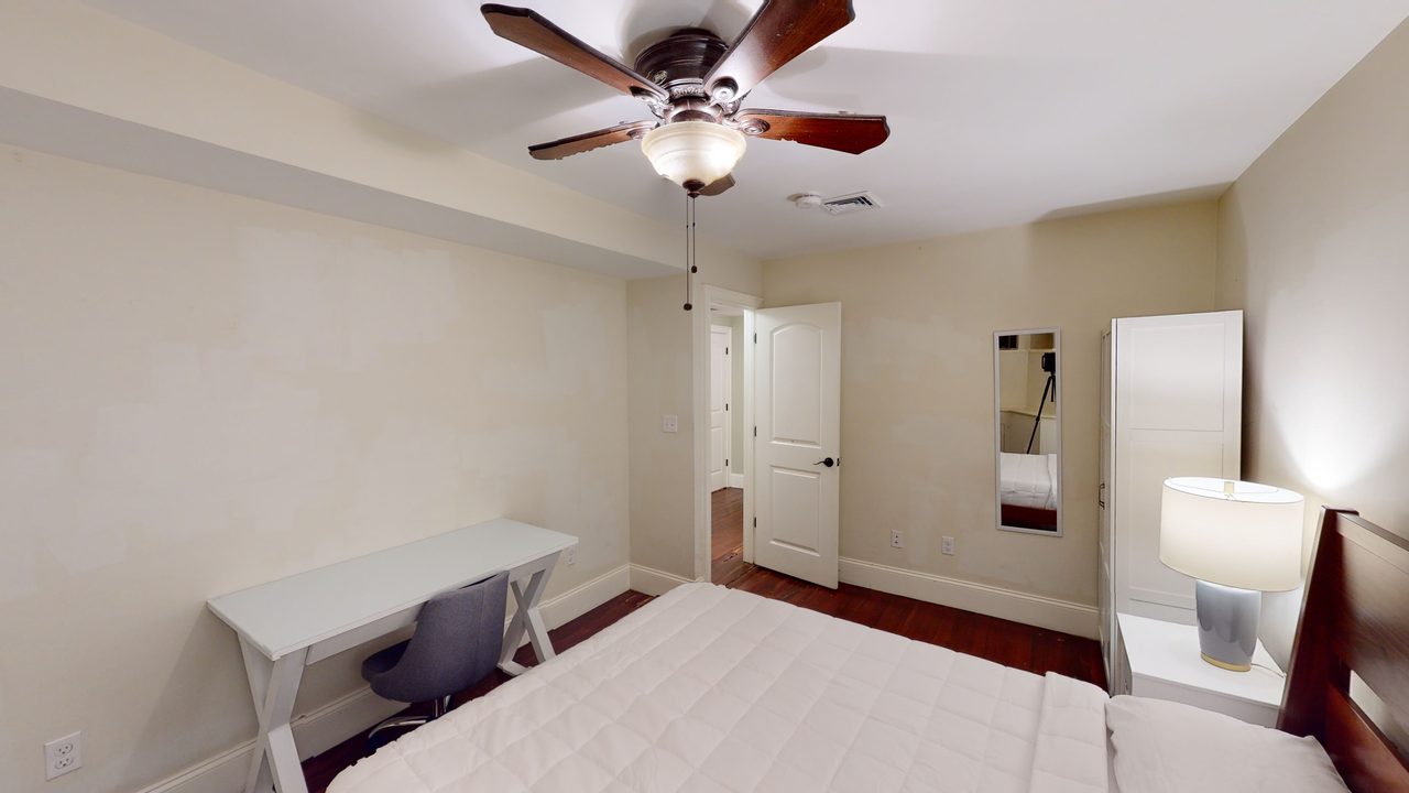 #1375: Mission Hill - Queen Bedroom E - 12