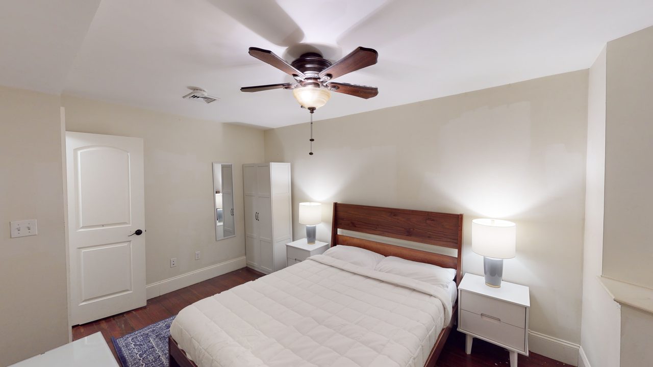 #1375: Mission Hill - Queen Bedroom E - 1