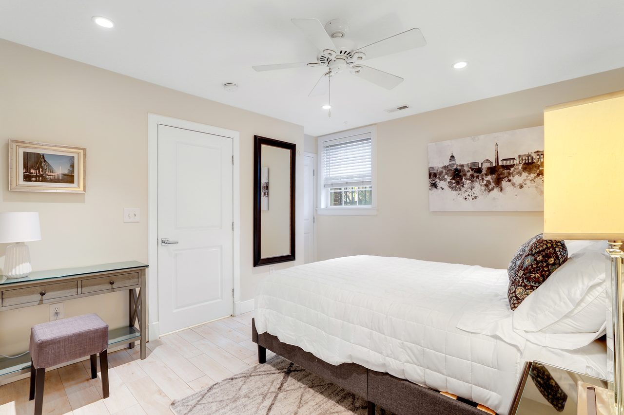  #1457: Capitol Hill - 1 Bedroom (Full)  -  #1457: Capitol Hill  - Gallery -  1