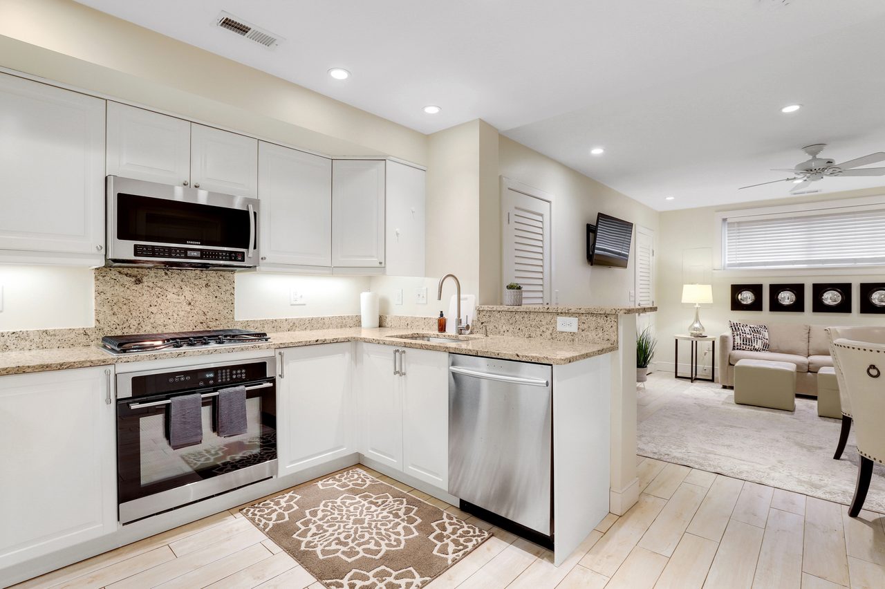 #1457: Capitol Hill - 1 Bedroom (Full)  -  #1457: Capitol Hill  - Gallery -  7