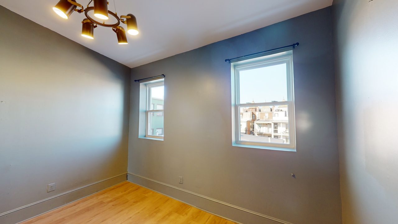  #336: Columbia Heights - Queen Bedroom C  -  #336: Columbia Heights  - Gallery -  9
