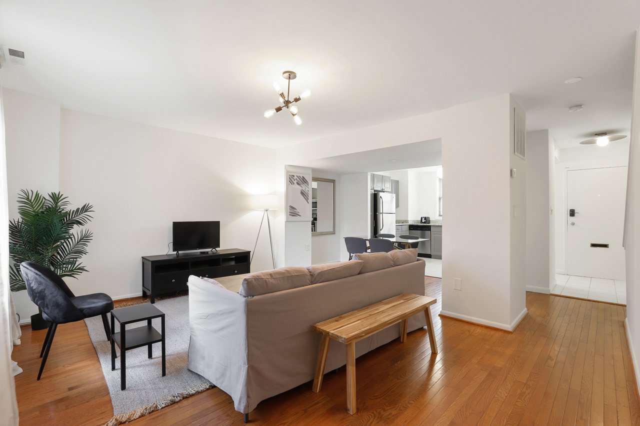  #416: Logan Circle - Queen Bedroom BD  -  #416: Logan Circle  - Gallery -  7