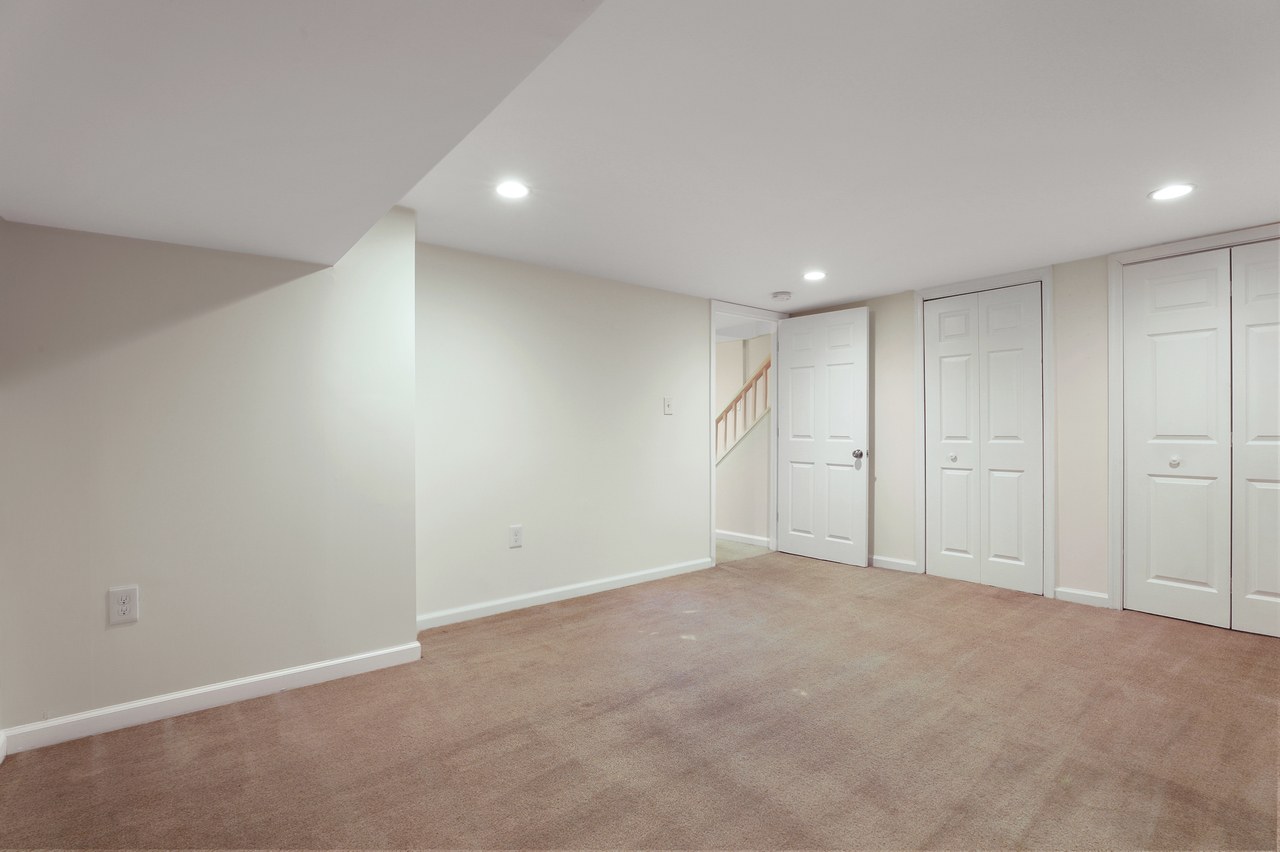  #416: Logan Circle - Queen Bedroom BD  -  #416: Logan Circle  - Gallery -  4