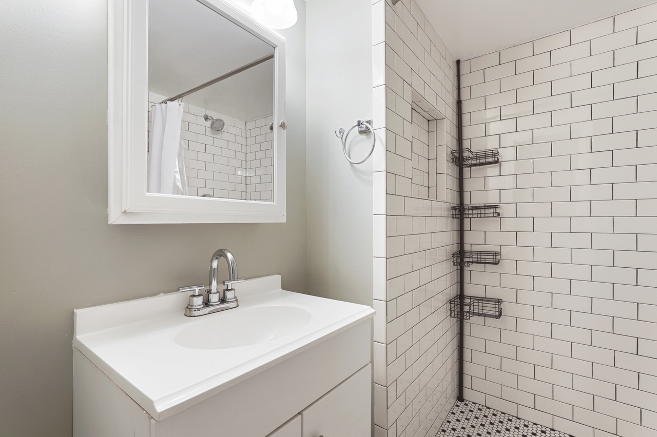  #416: Logan Circle - Queen Bedroom BD  -  #416: Logan Circle  - Gallery -  15
