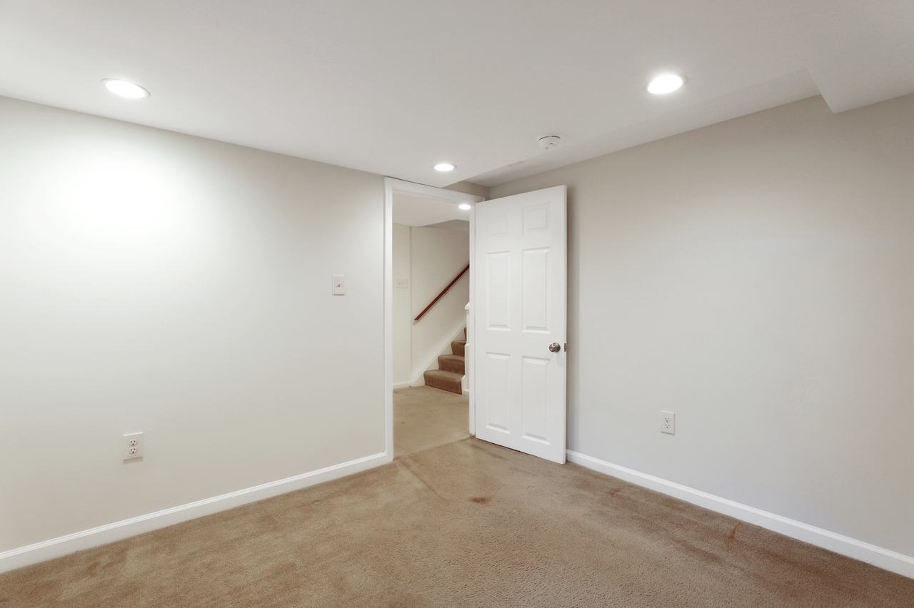  #416: Logan Circle - Twin Bedroom BE  -  #416: Logan Circle  - Gallery -  3