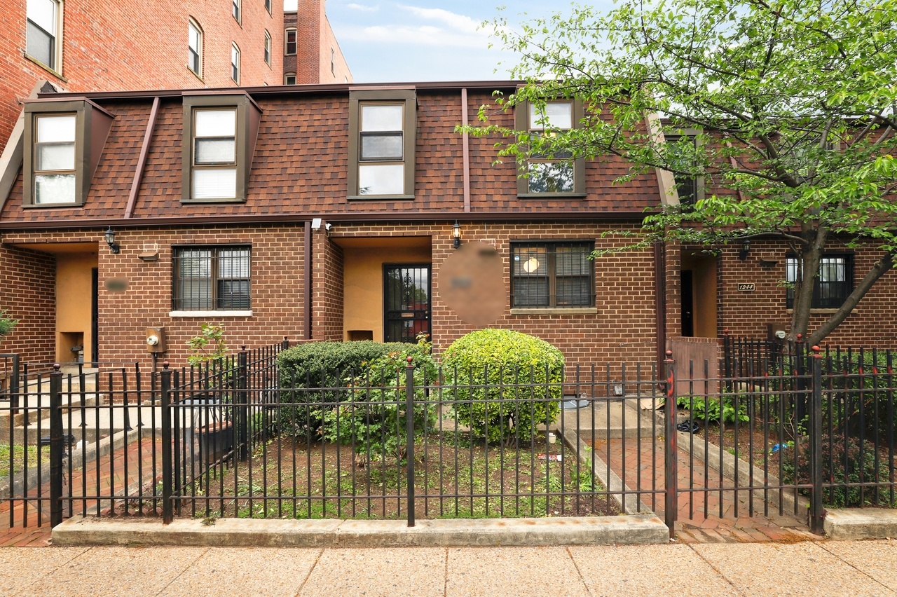  #416: Logan Circle - Twin Bedroom BE  -  #416: Logan Circle  - Gallery -  24