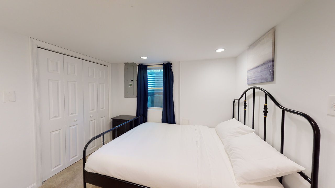  #416: Logan Circle - Twin Bedroom BE  -  #416: Logan Circle  - Gallery -  6