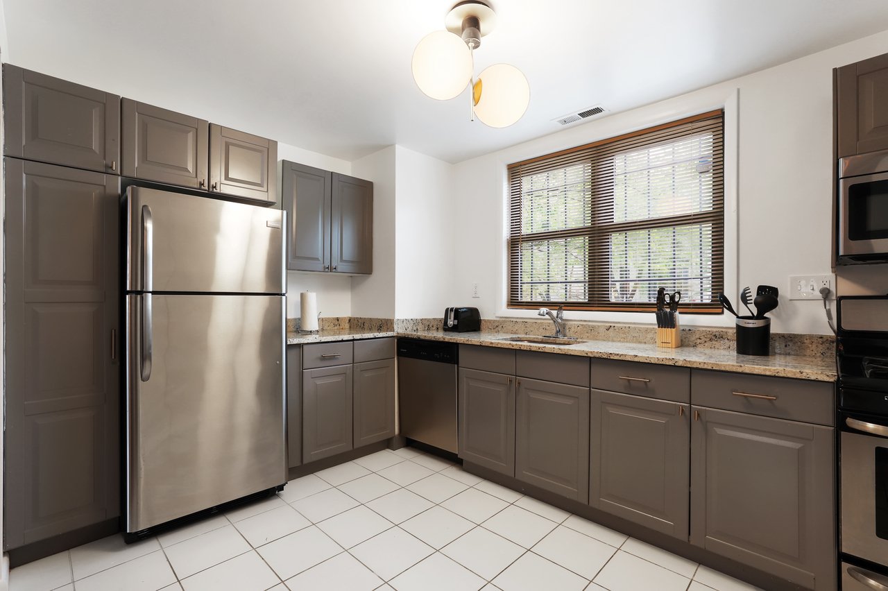  #416: Logan Circle - Twin Bedroom BE  -  #416: Logan Circle  - Gallery -  11
