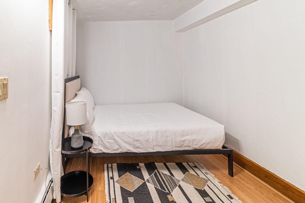  #1474: Central Square (Cambridge) - Full Bedroom E  -  #1474: Central Square (Cambridge)  - Gallery -  12