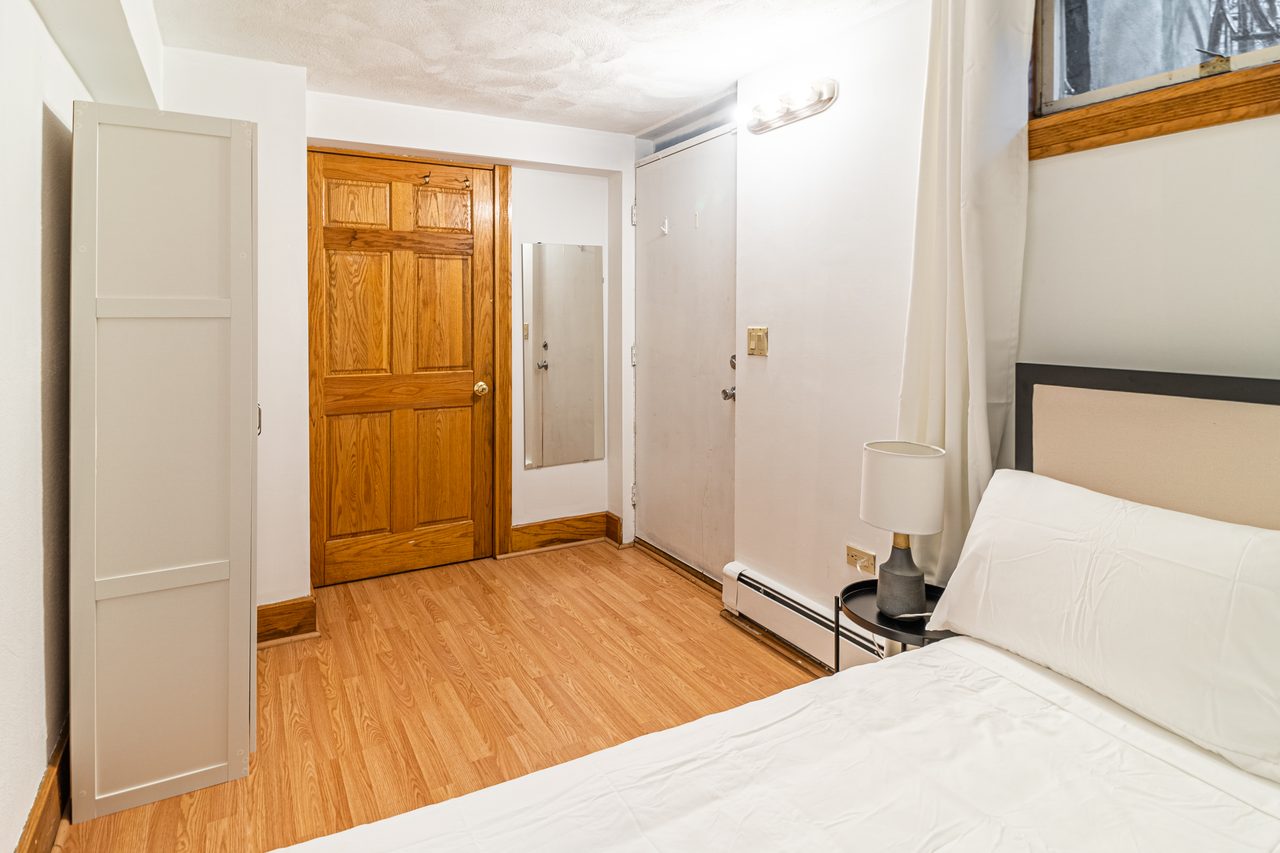  #1474: Central Square (Cambridge) - Full Bedroom E  -  #1474: Central Square (Cambridge)  - Gallery -  10