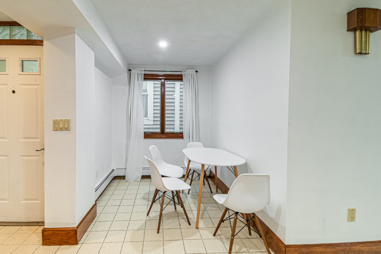  #1474: Central Square (Cambridge) - Full Bedroom D W/ Private Bathroom  -  #1474: Central Square (Cambridge)  - Gallery -  5