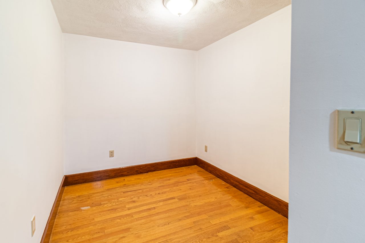  #1474: Central Square (Cambridge) - Full Bedroom B  -  #1474: Central Square (Cambridge)  - Gallery -  9