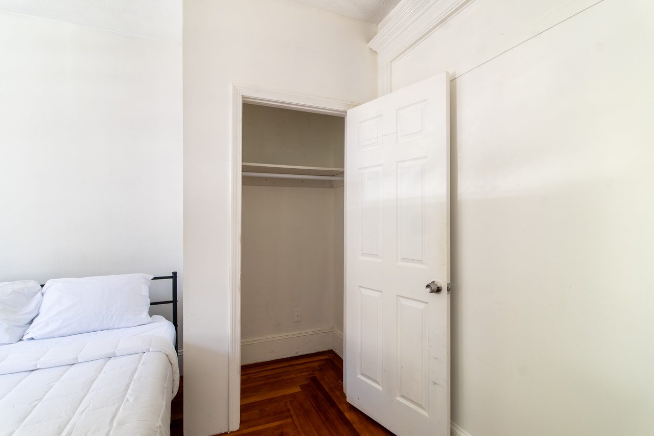 #1494: Dorchester Center - Queen Room A - 7