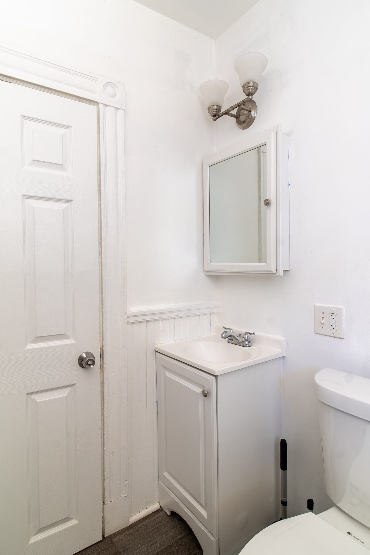 #1494: Dorchester Center - Queen Room C - 4