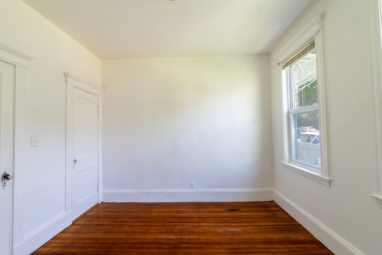 #1494: Dorchester Center - Queen Room D - 1