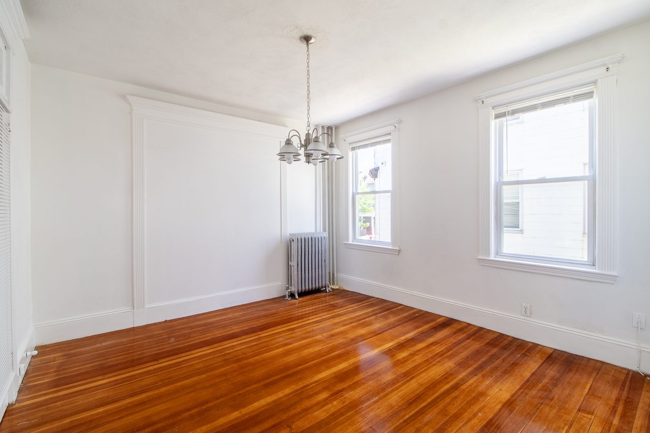 #1494: Dorchester Center - Queen Room E - 13