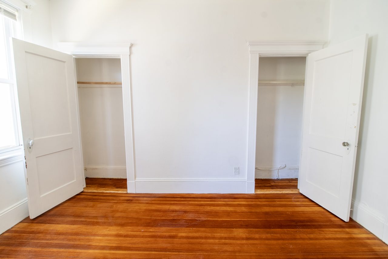 #1494: Dorchester Center - Queen Room E - 12