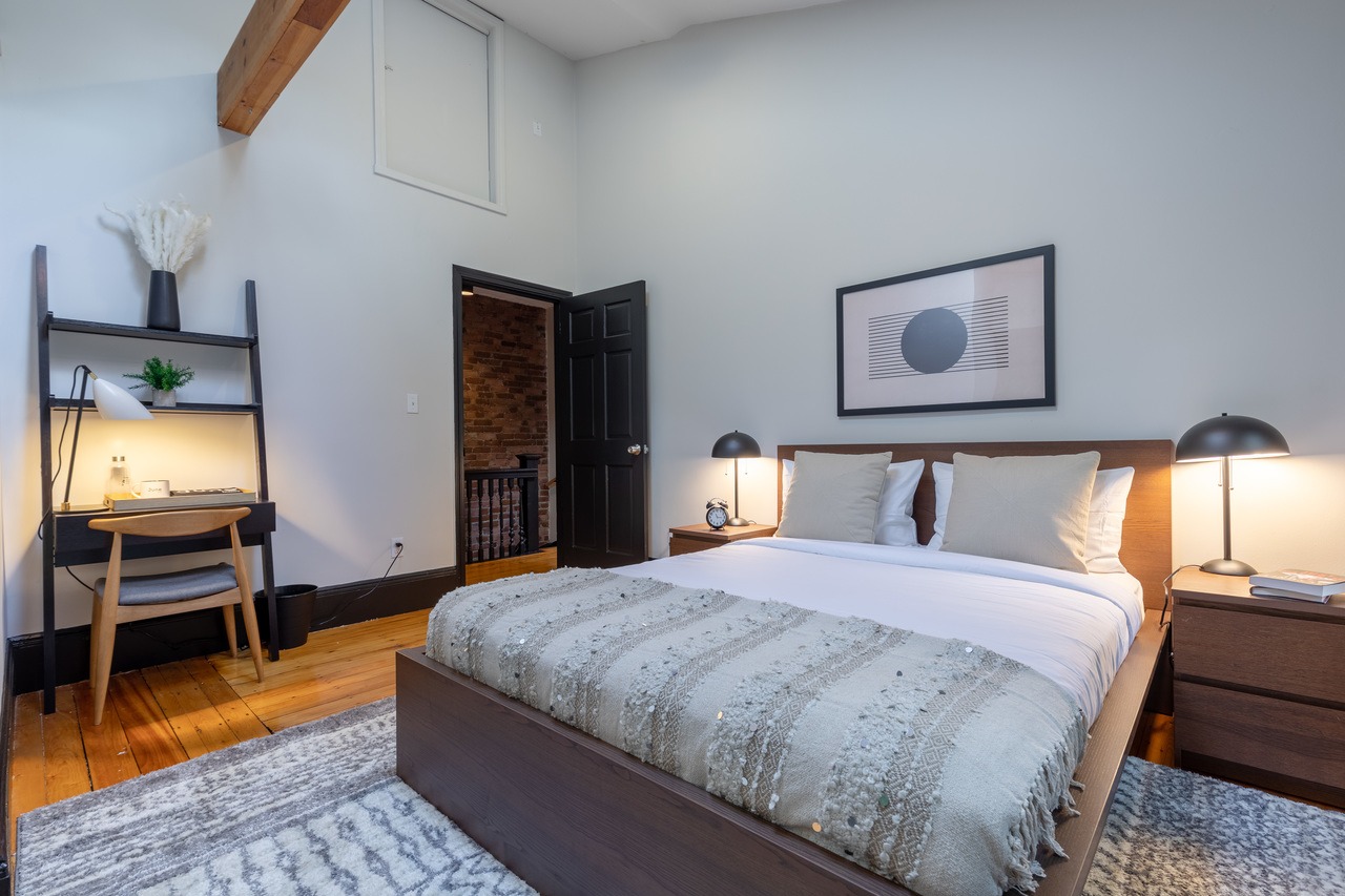 #234: Allston - Queen Bedroom D - 13