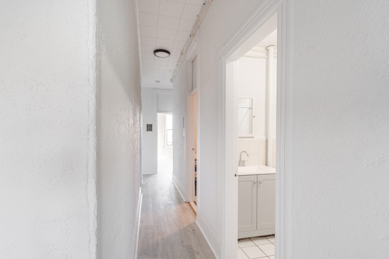  #1420: Allston - Full Bedroom A  -  #1420: Allston  - Gallery -  8