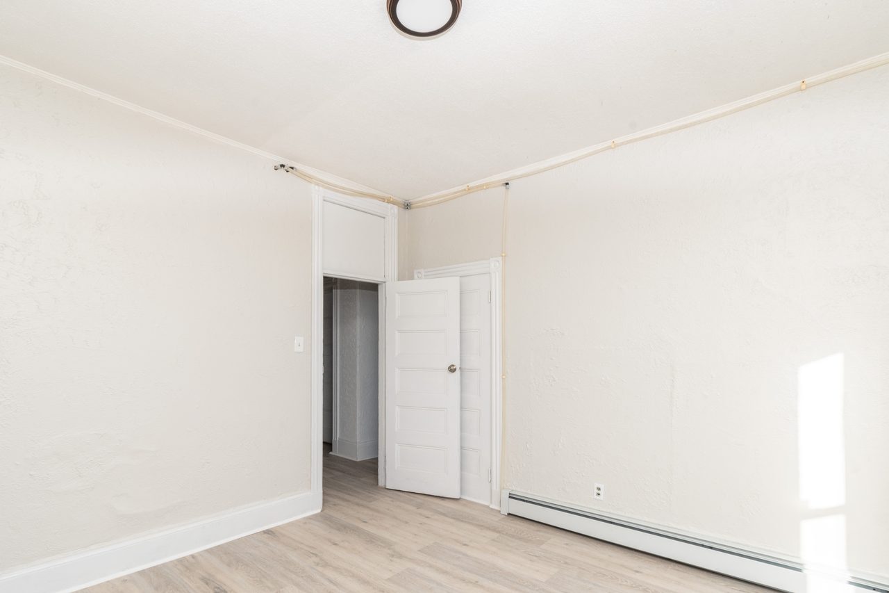  #1420: Allston - Full Bedroom B  -  #1420: Allston  - Gallery -  3