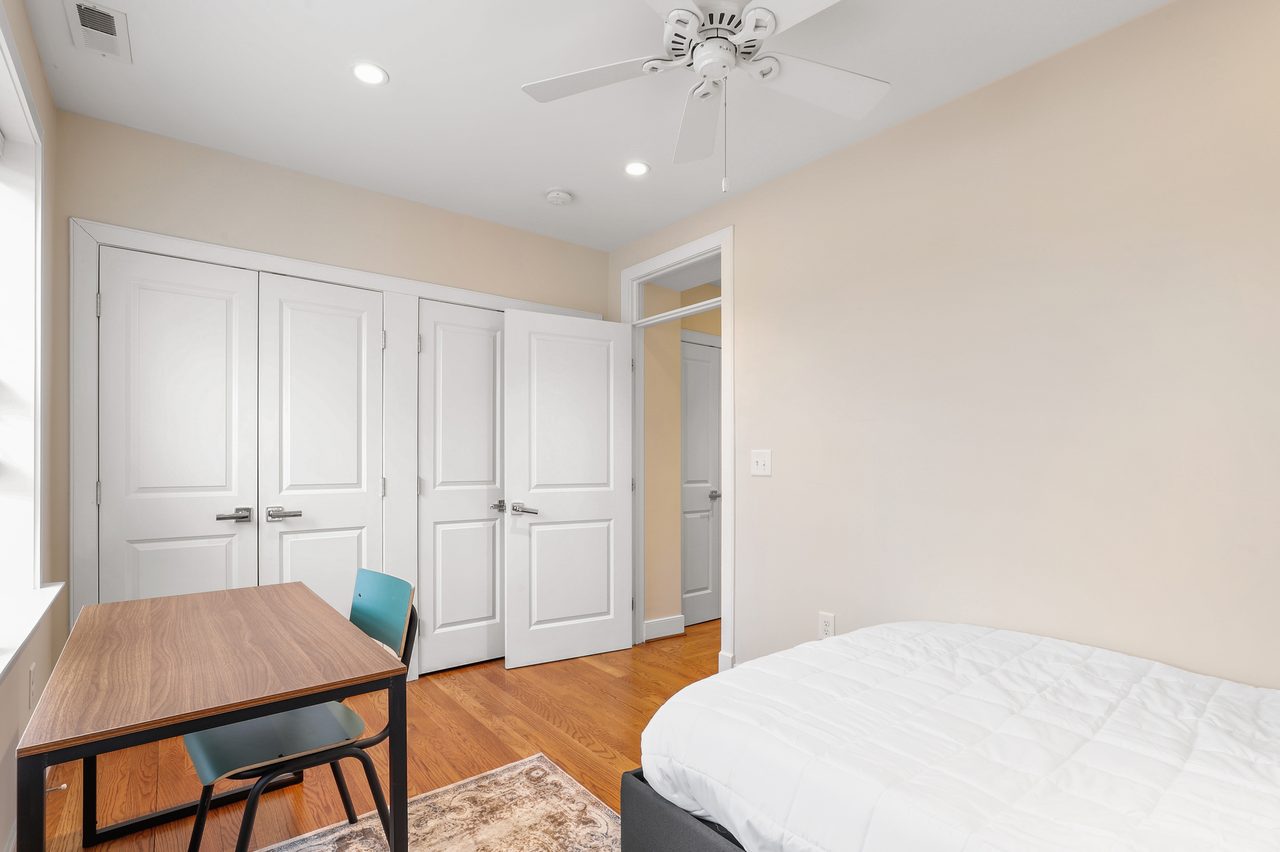 #1456: Capitol Hill - Full Bedroom C - #1456: Capitol Hill - Gallery - 3