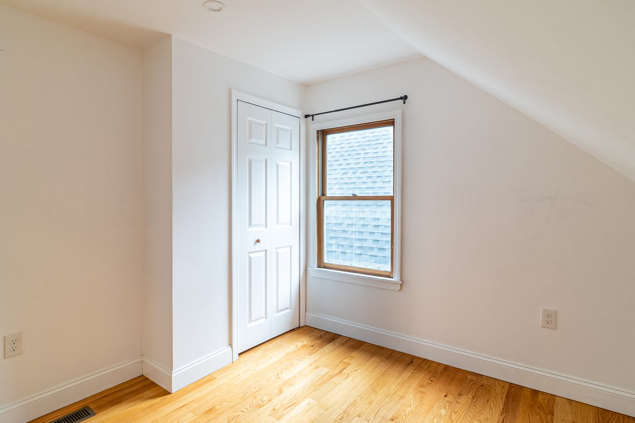  #1379: Somerville - Full Bedroom E  -  #1379: Somerville  - Gallery -  2