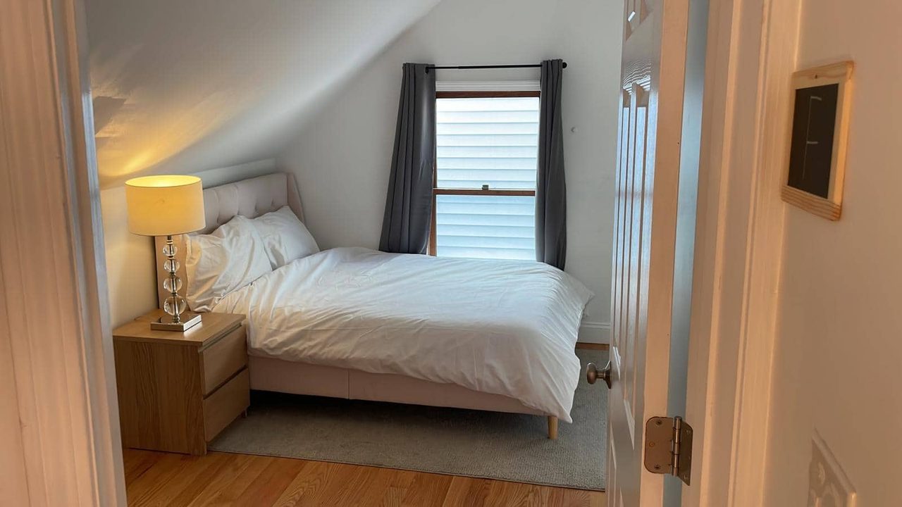 #1379: Somerville - Full Bedroom F - #1379: Somerville - Gallery - 2