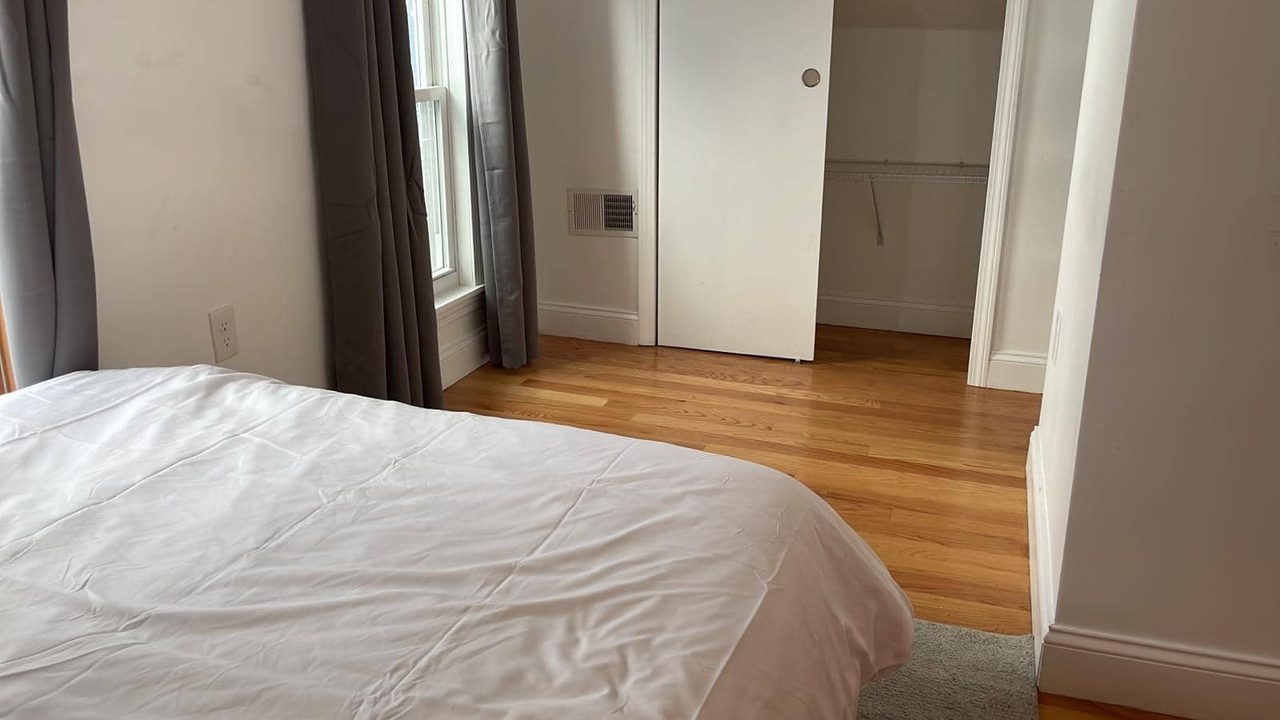  #1379: Somerville - Full Bedroom F  -  #1379: Somerville  - Gallery -  7