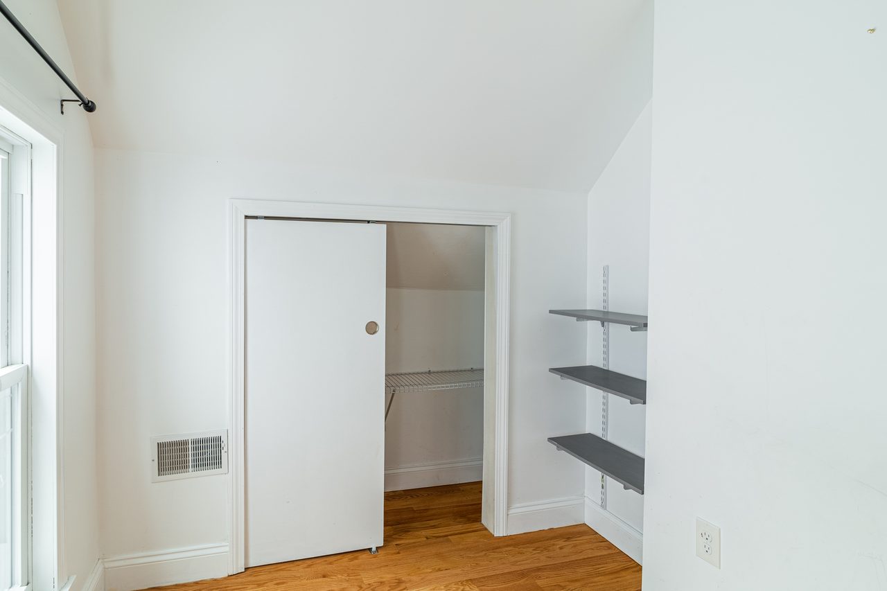  #1379: Somerville - Full Bedroom F  -  #1379: Somerville  - Gallery -  5
