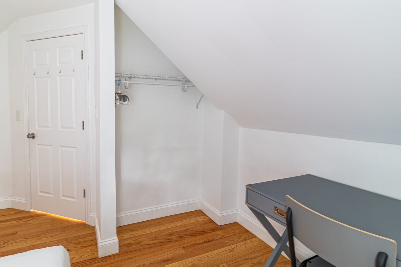  #1379: Somerville - Full Bedroom D  -  #1379: Somerville  - Gallery -  4