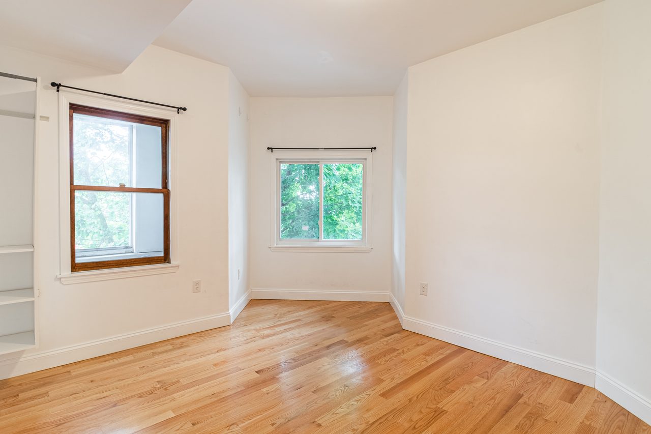  #1379: Somerville - Full Bedroom A  -  #1379: Somerville  - Gallery -  1