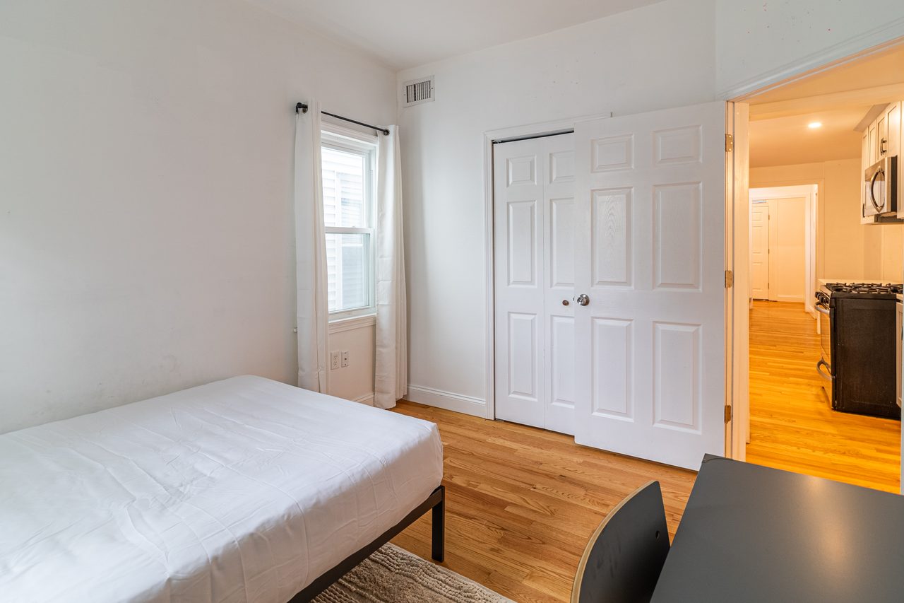  #1379: Somerville - Full Bedroom C  -  #1379: Somerville  - Gallery -  3
