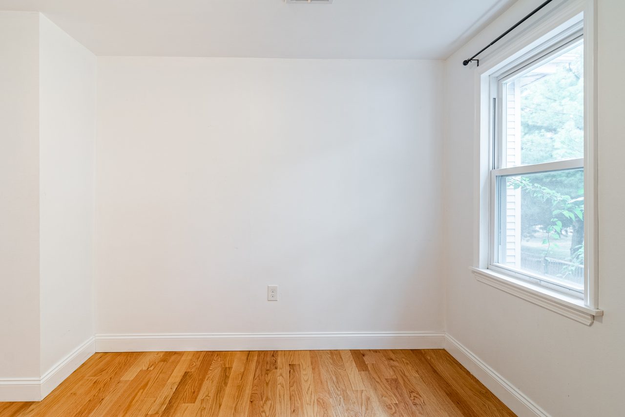 #1379: Somerville - Full Bedroom B  -  #1379: Somerville  - Gallery -  3