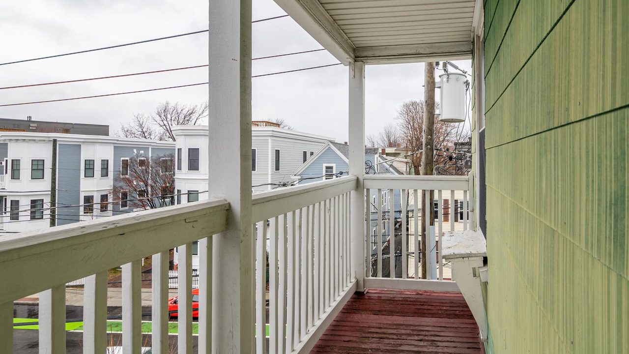 #1703: Somerville - Queen Bedroom A - #1703: Somerville - Gallery - 9