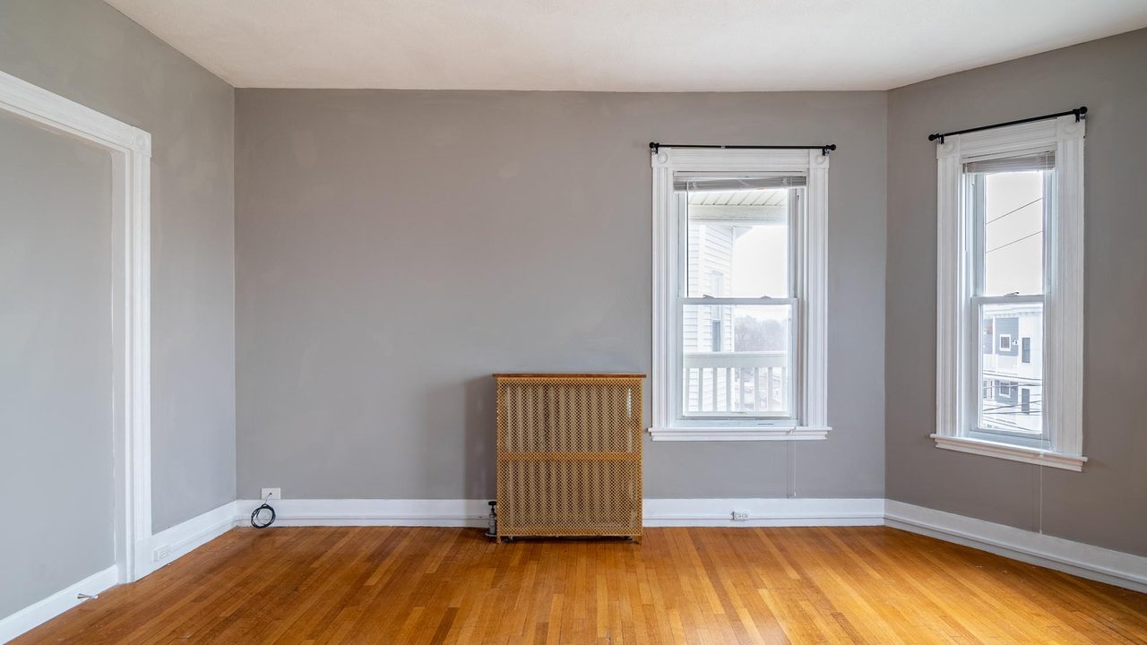 #1703: Somerville - Queen Bedroom A - #1703: Somerville - Gallery - 4