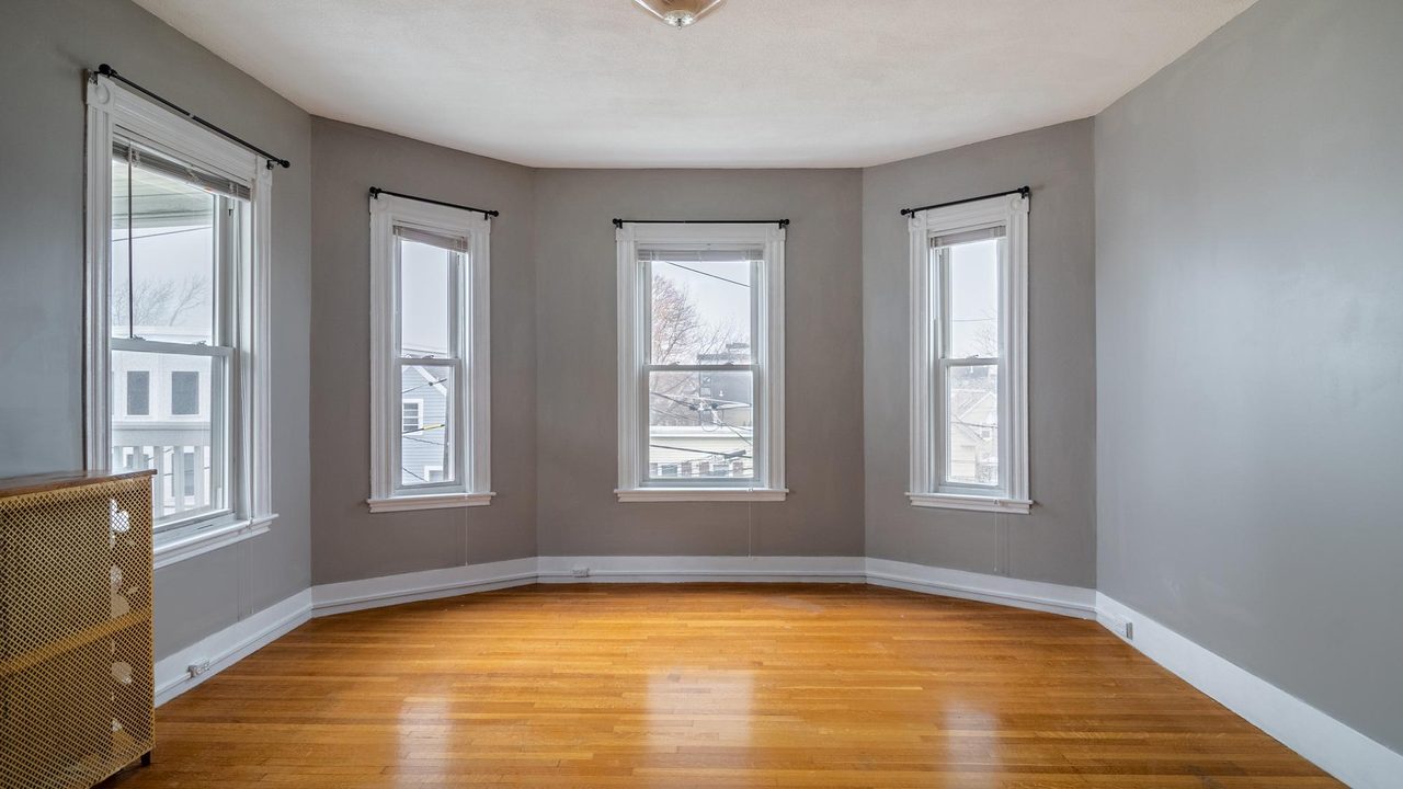 #1703: Somerville - Queen Bedroom A - #1703: Somerville - Gallery - 3