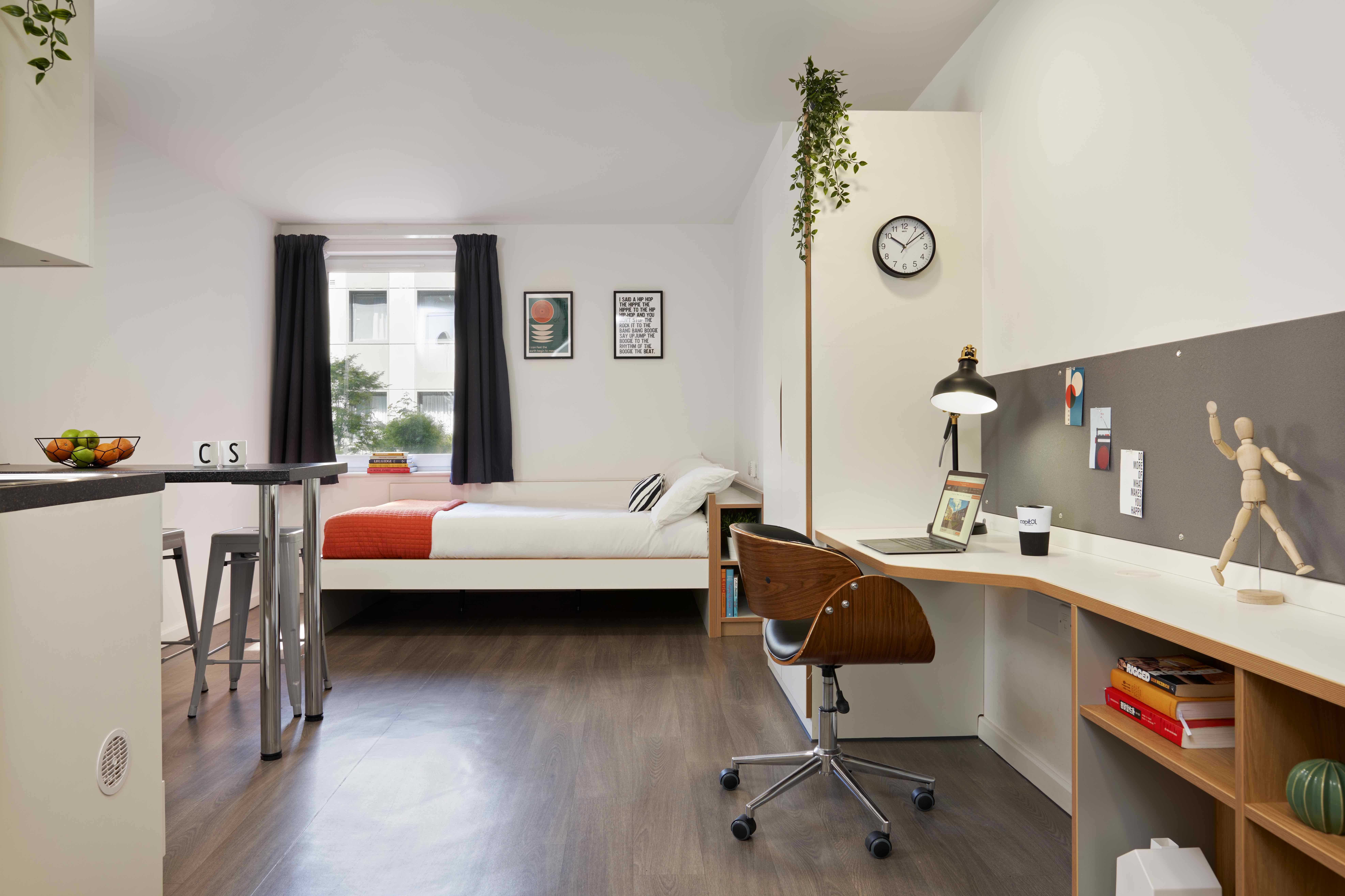 Silver Studio - Asa Briggs House - Gallery - 1